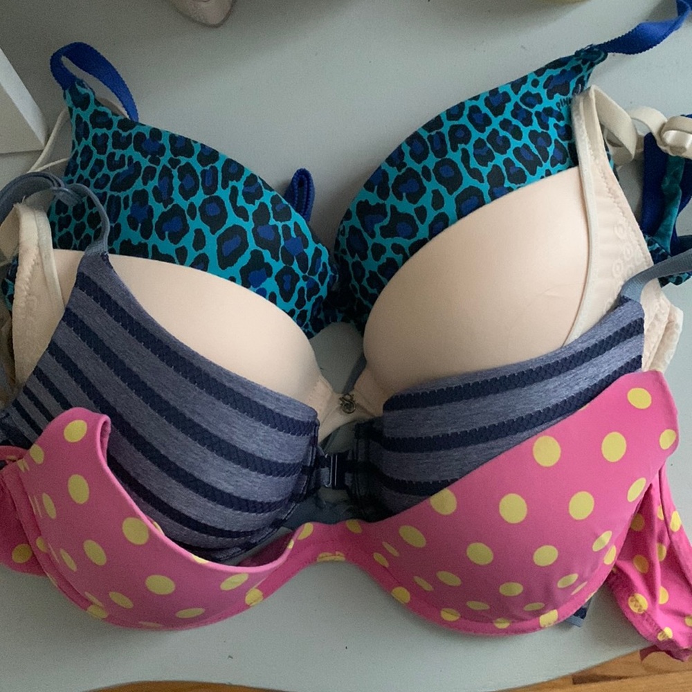 VS Bra bundle!
